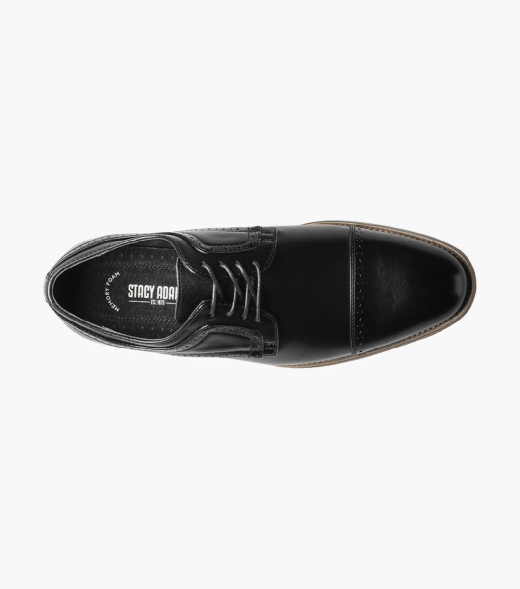 Dickinson in Black, View 4