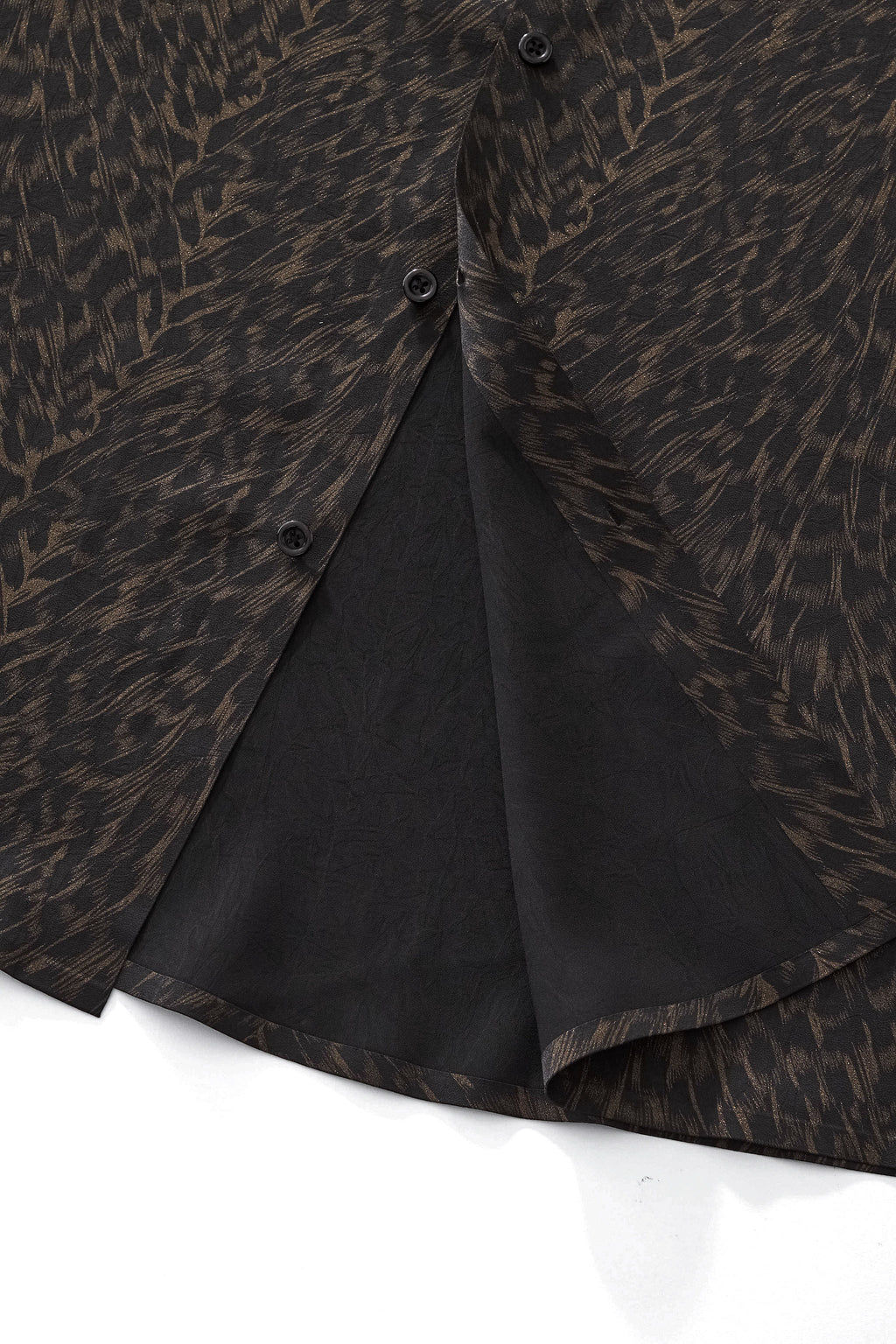 Noir Cheetah Stitchless LS Shirt BLACK