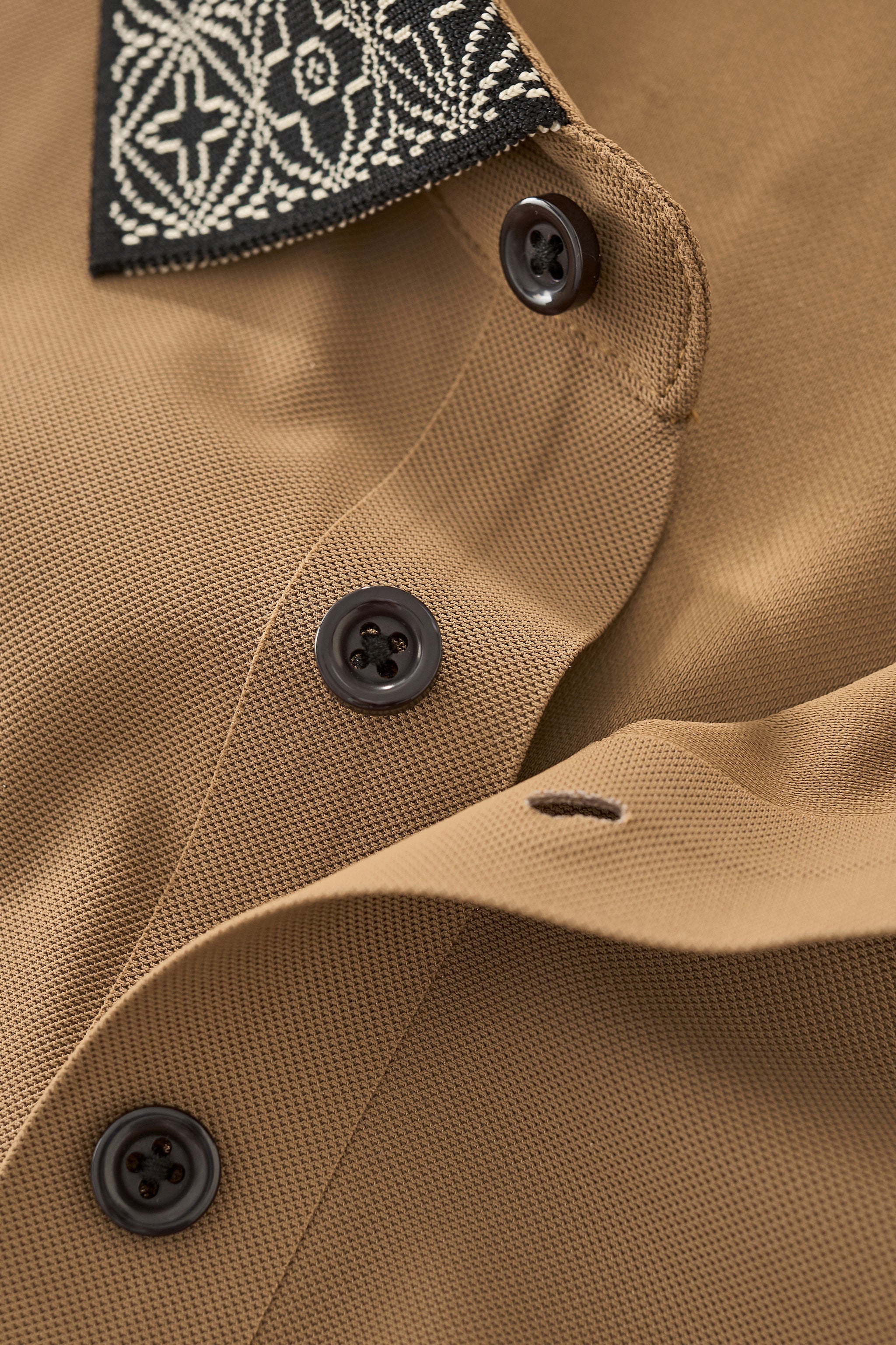 Pattern Trim Performance Polo – El Baron KHAKI
