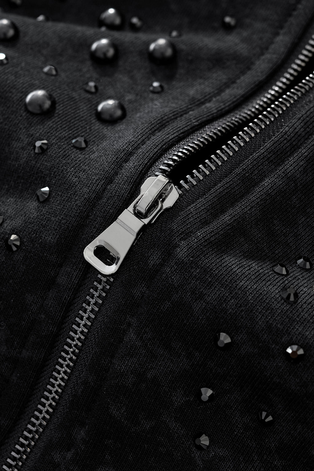 Midnight Roar Sweatsuit - CENTURY PENTHOUSE - BLACK