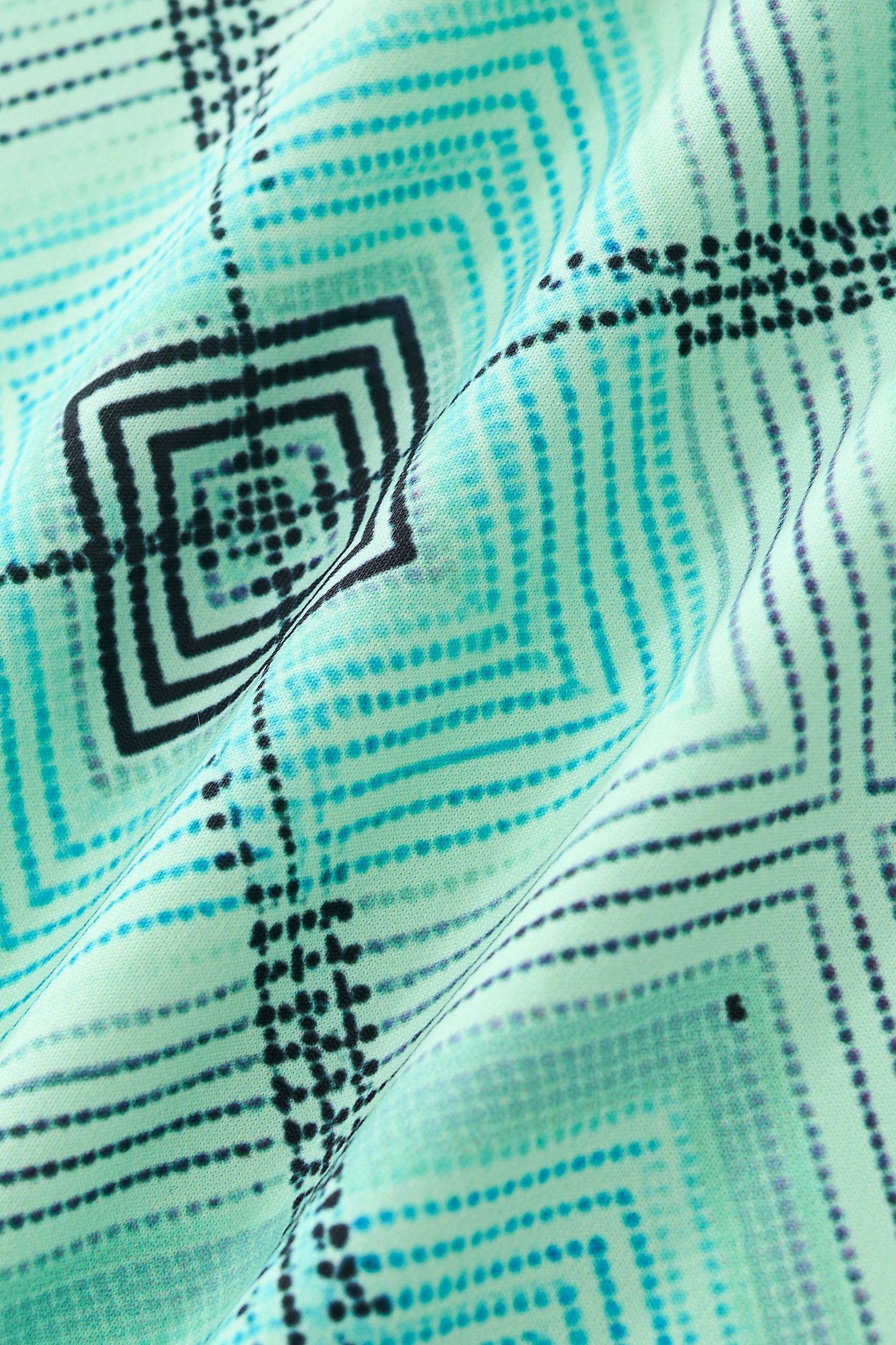 Geometric Seamless Shirt – El Baron PISTACHIO