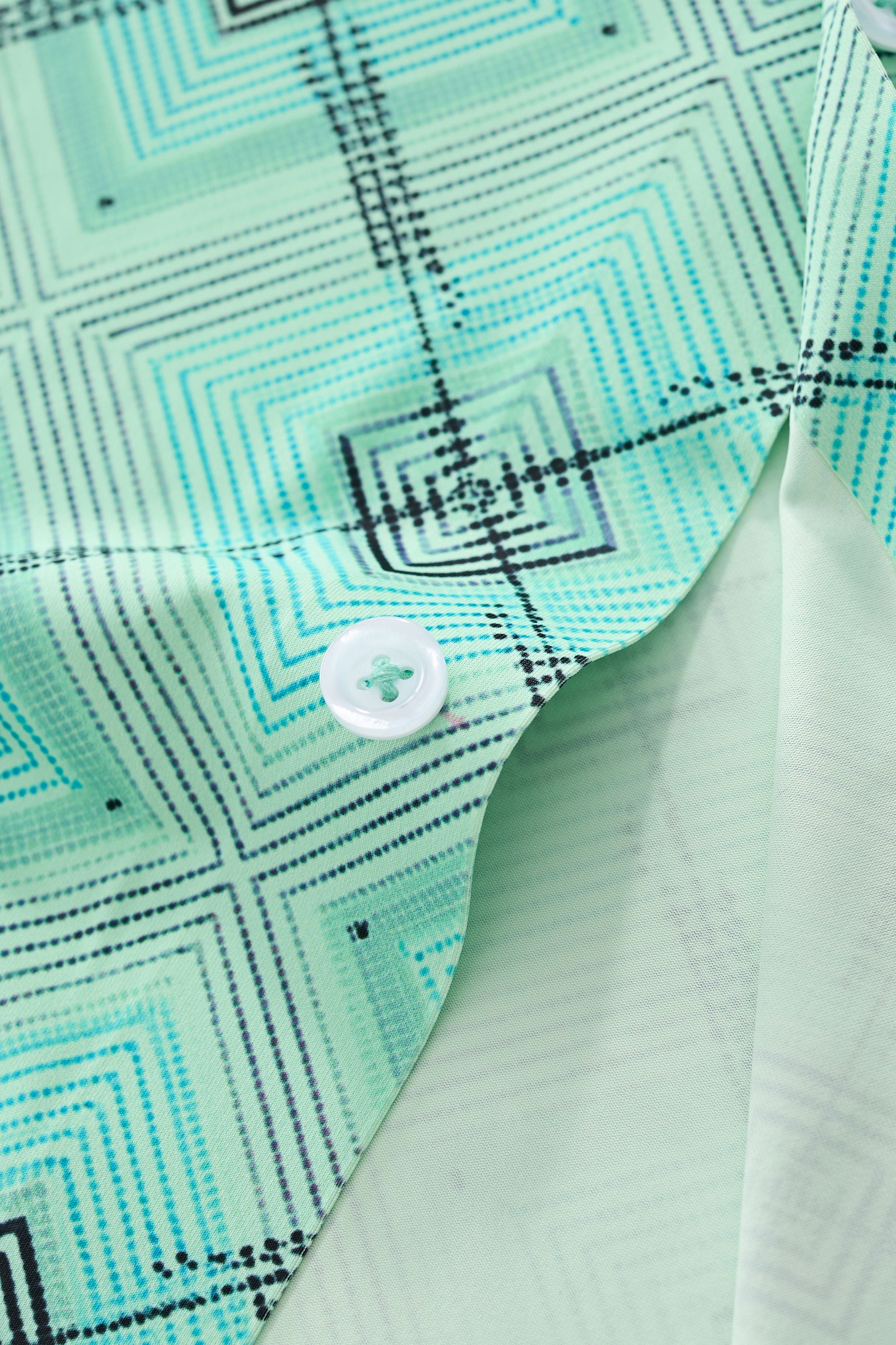 Geometric Seamless Shirt – El Baron PISTACHIO