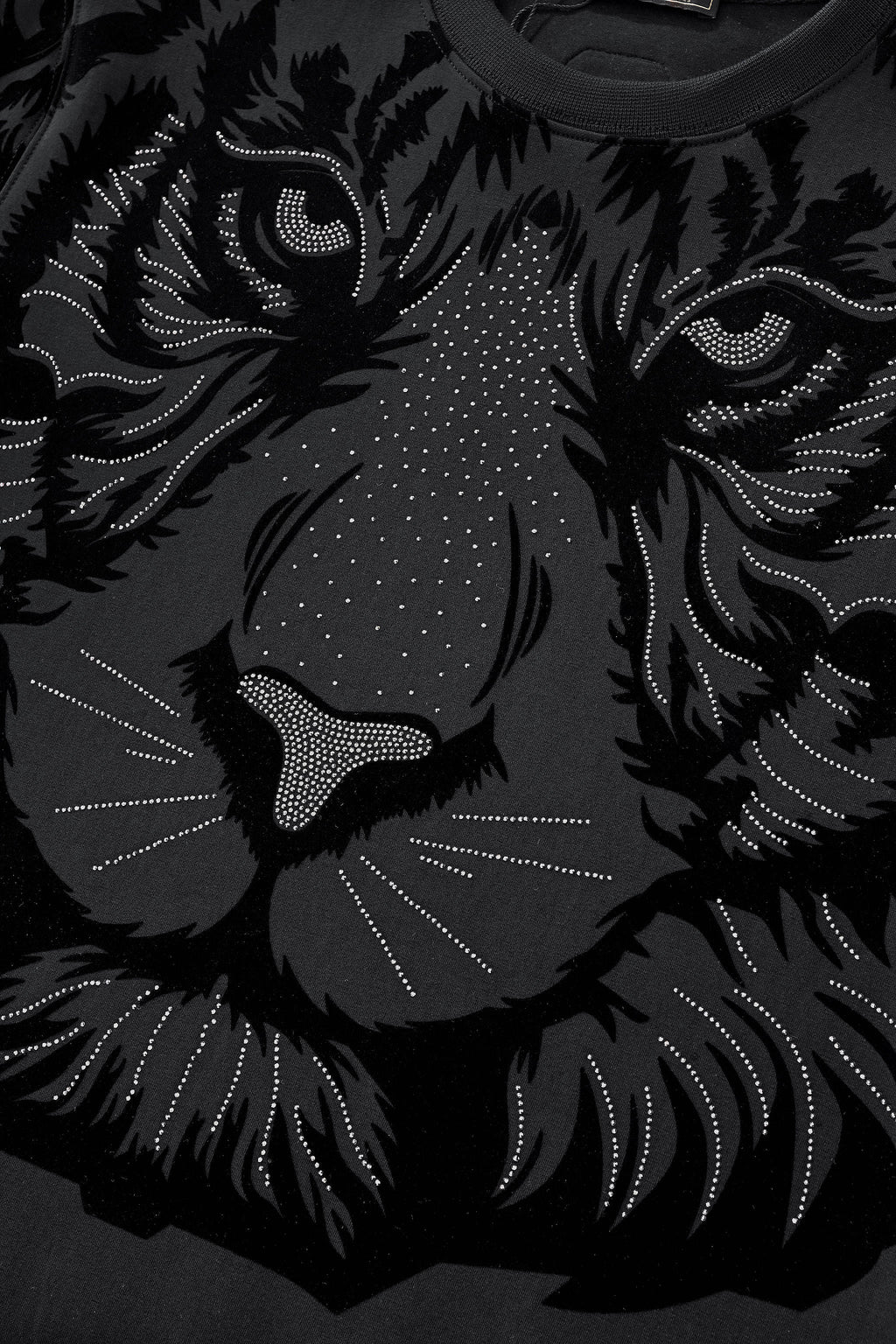 Midnight Roar sweatshirt BLACK