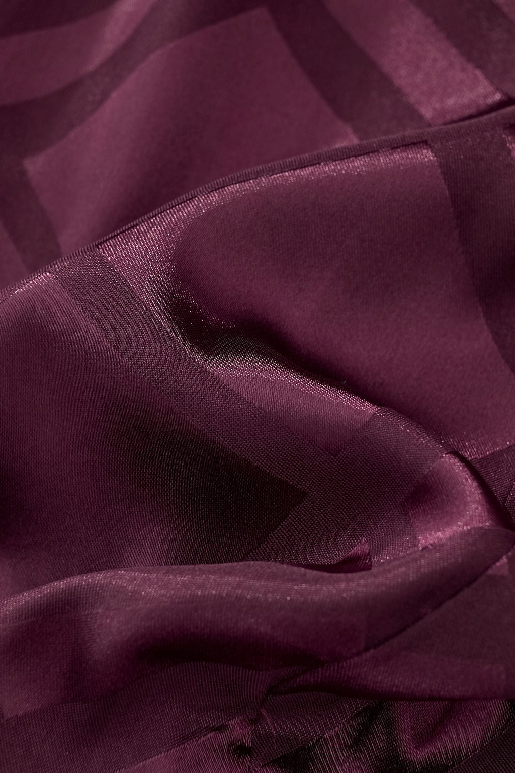 ESSENCE SIGNATURE SUIT BURGUNDY