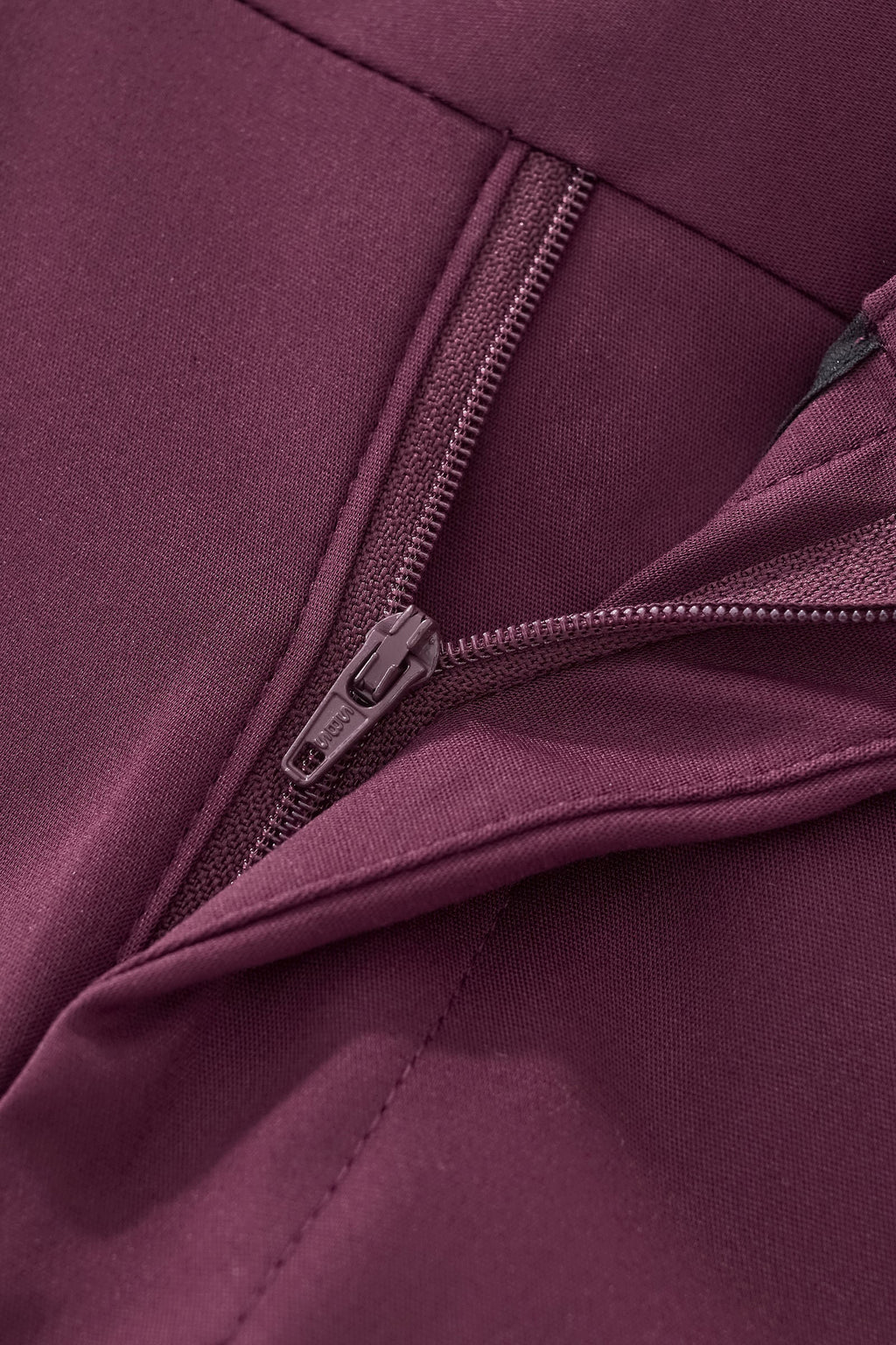 ESSENCE SIGNATURE SUIT BURGUNDY