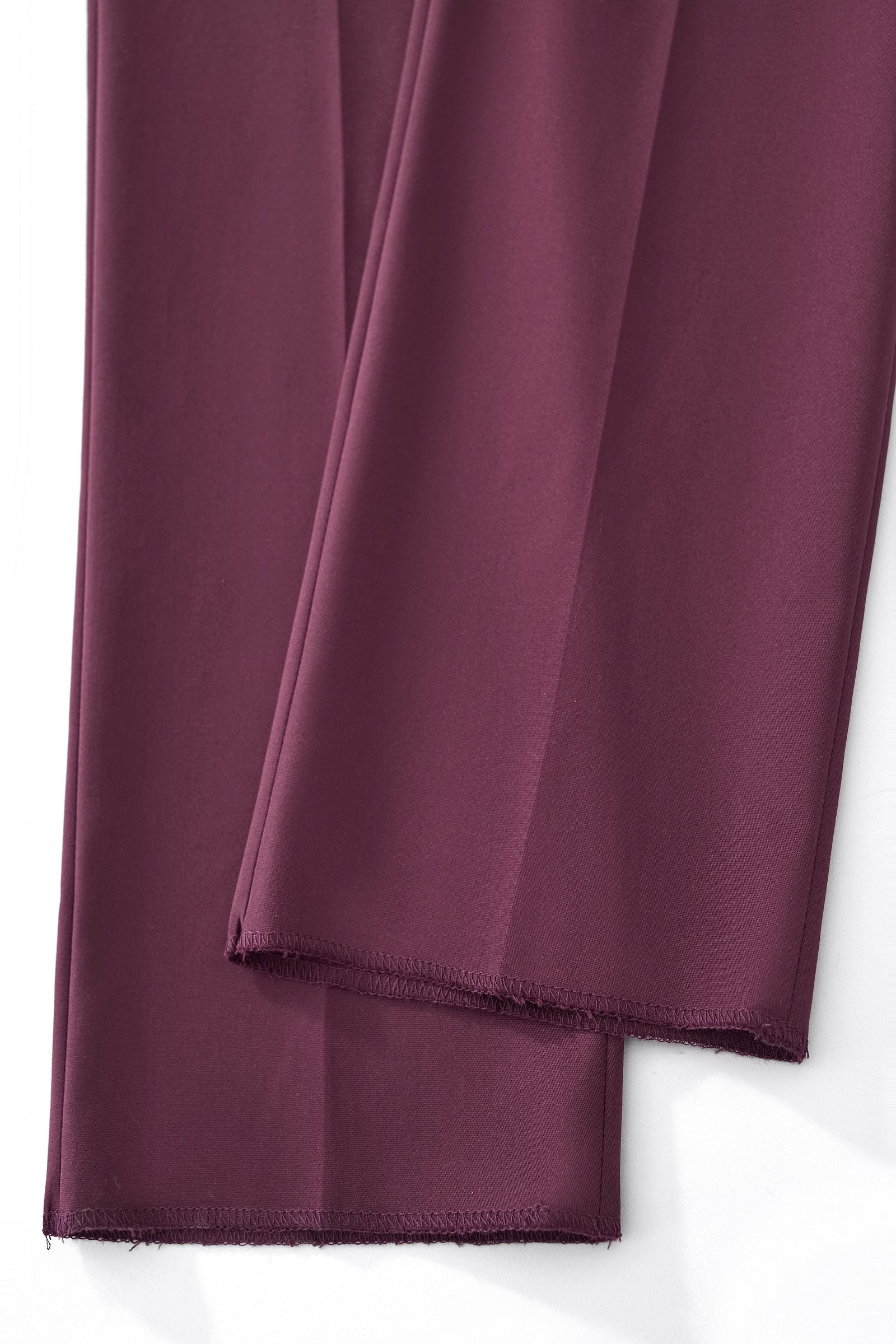 ESSENCE SIGNATURE SUIT BURGUNDY