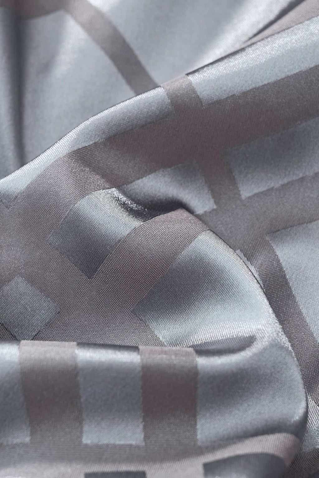 ESSENCE SIGNATURE SUIT GREY