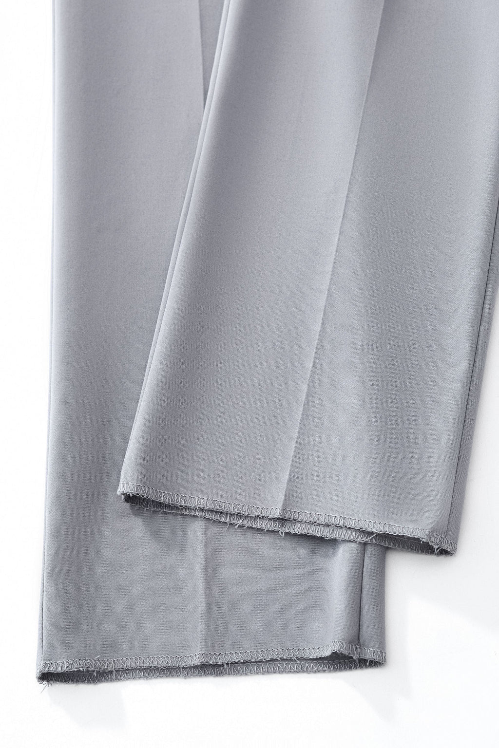 ESSENCE SIGNATURE SUIT GREY