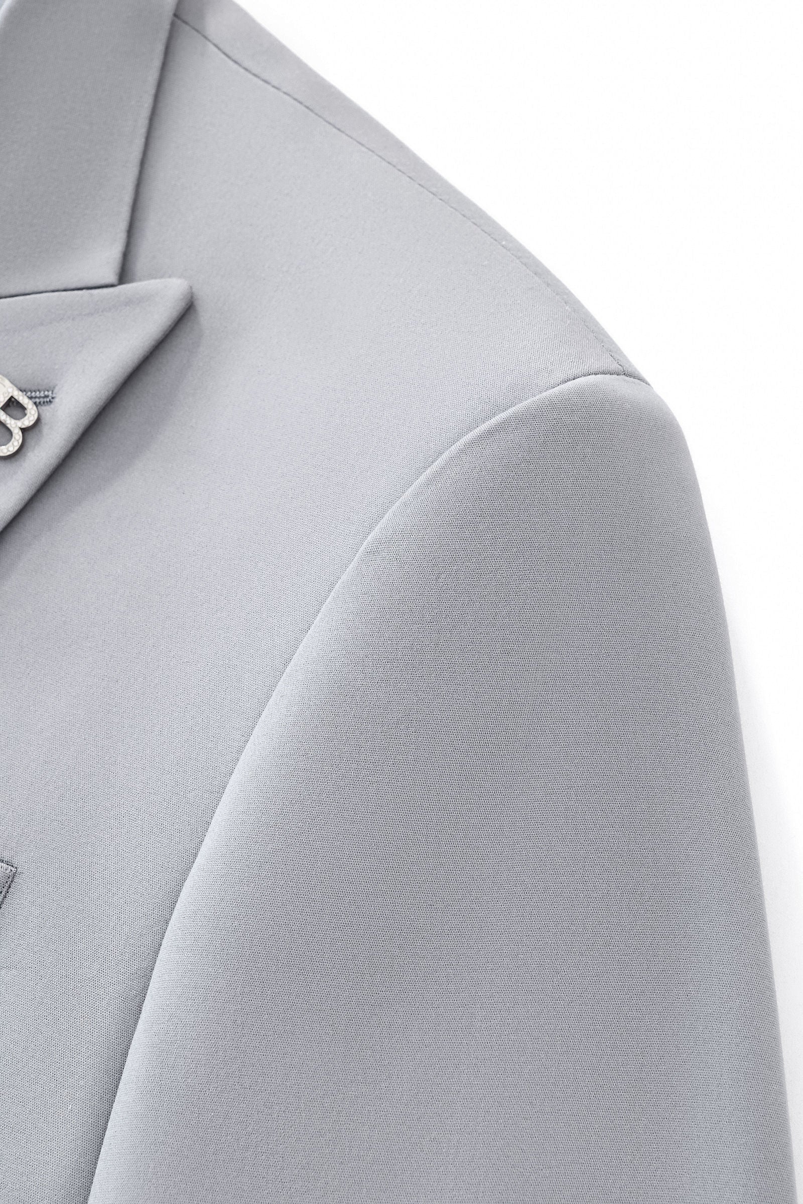 ESSENCE SIGNATURE SUIT GREY