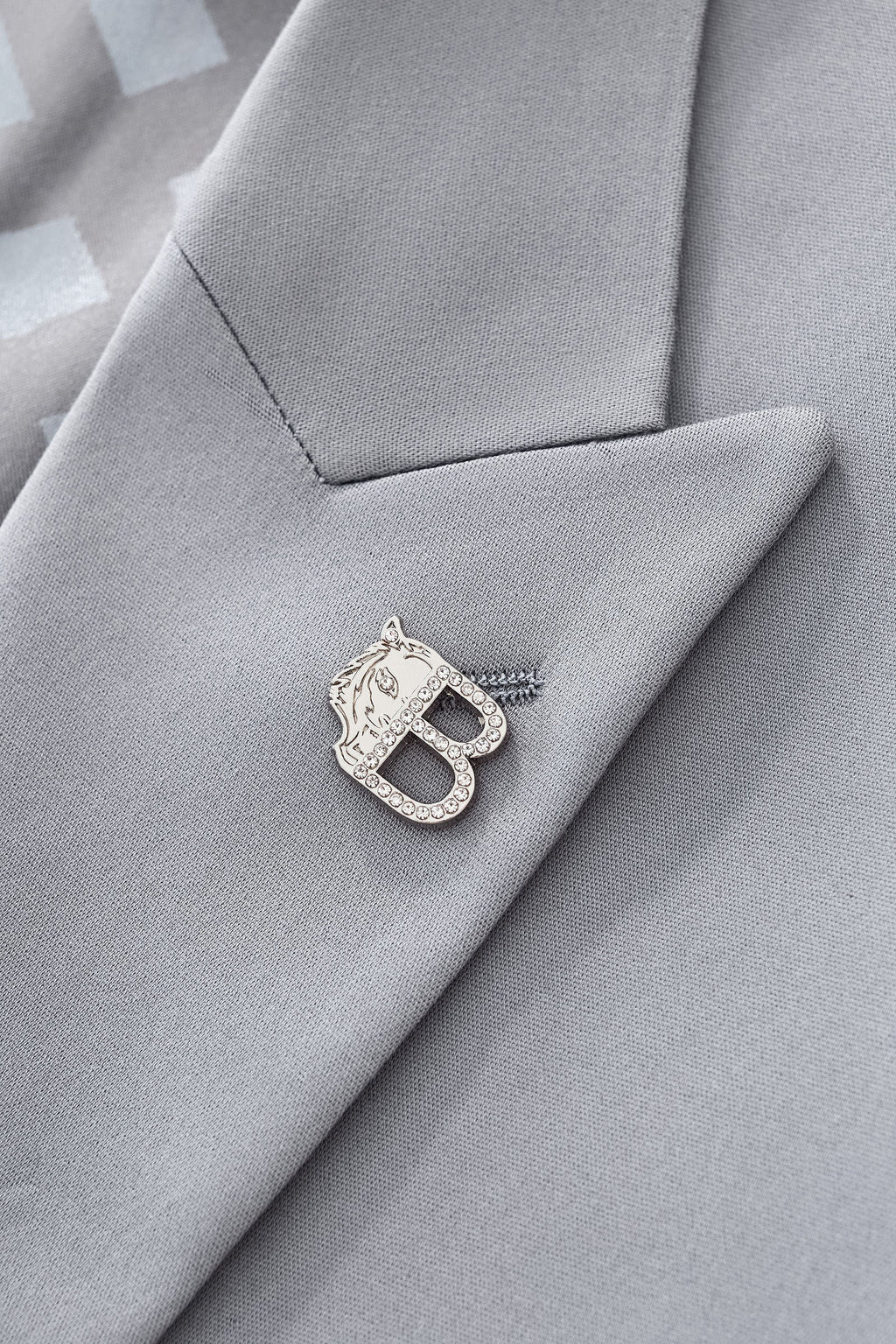 ESSENCE SIGNATURE SUIT GREY