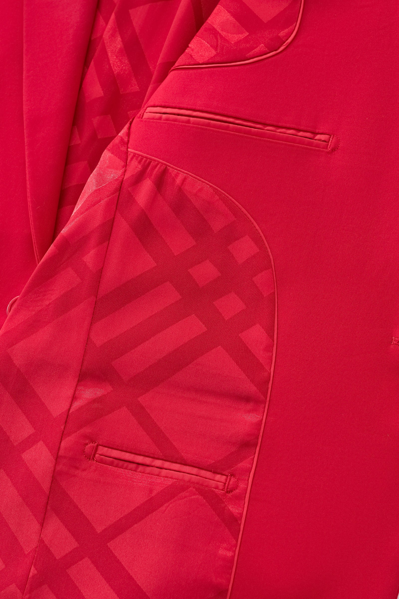 ESSENCE SIGNATURE SUIT RED