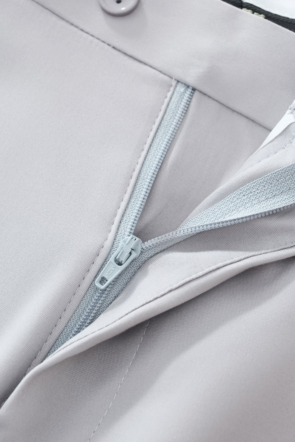 ESSENCE SIGNATURE SUIT SILVER
