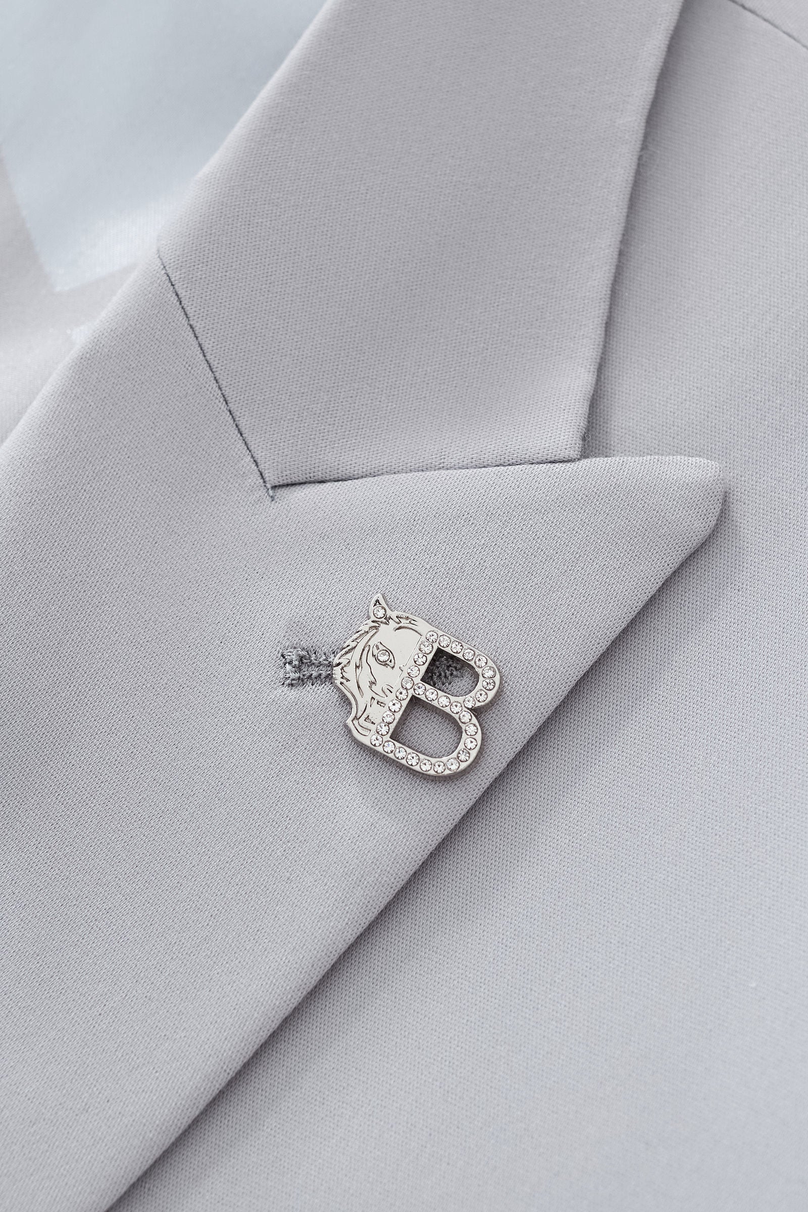 ESSENCE SIGNATURE SUIT SILVER