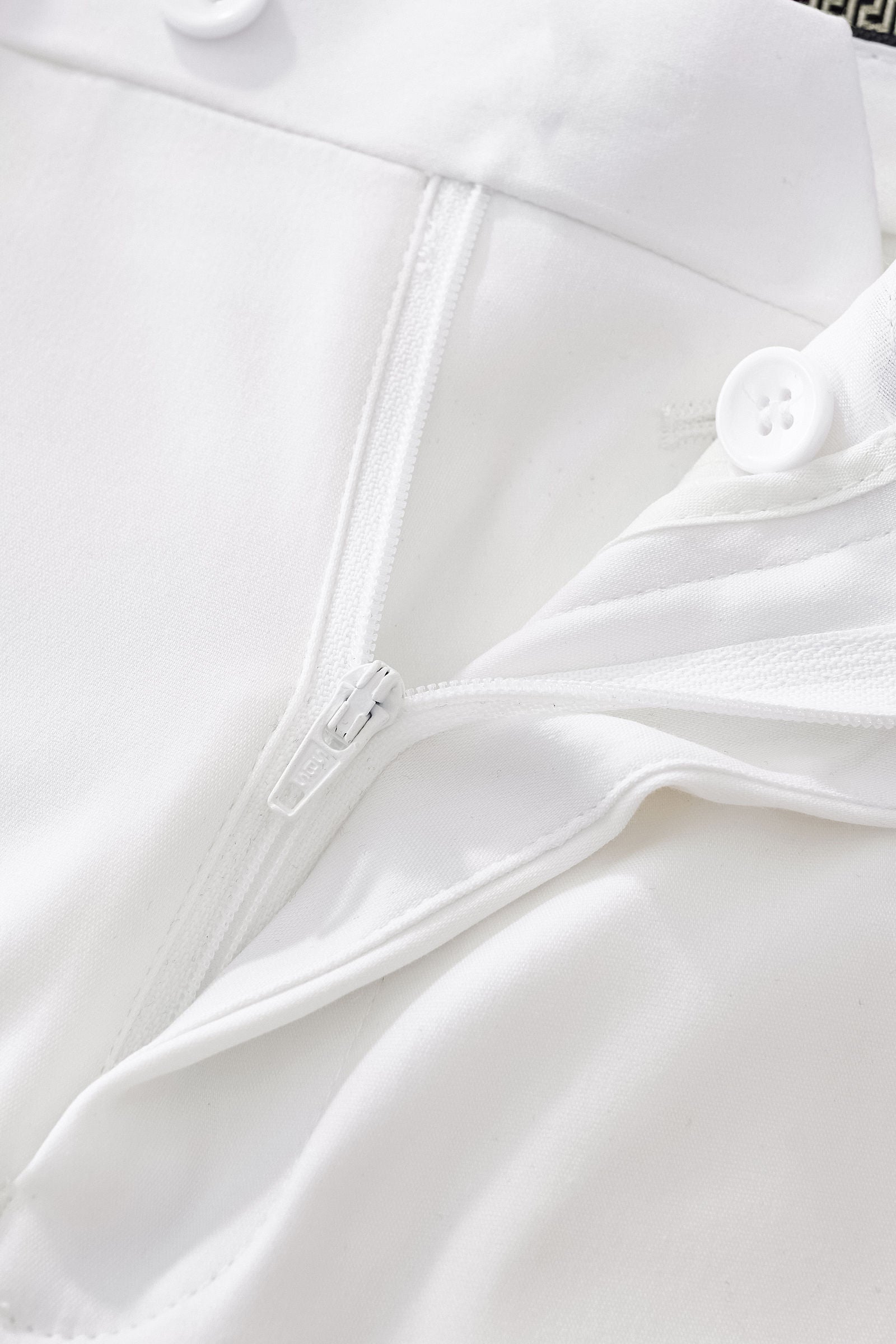 ESSENCE SIGNATURE SUIT WHITE