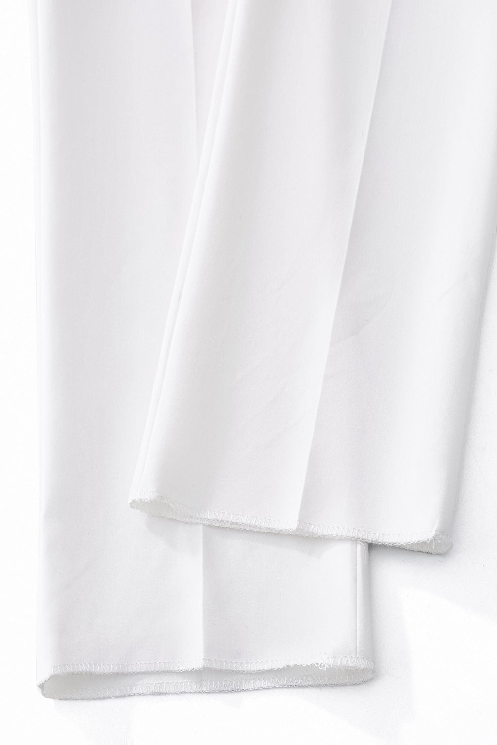 ESSENCE SIGNATURE SUIT WHITE
