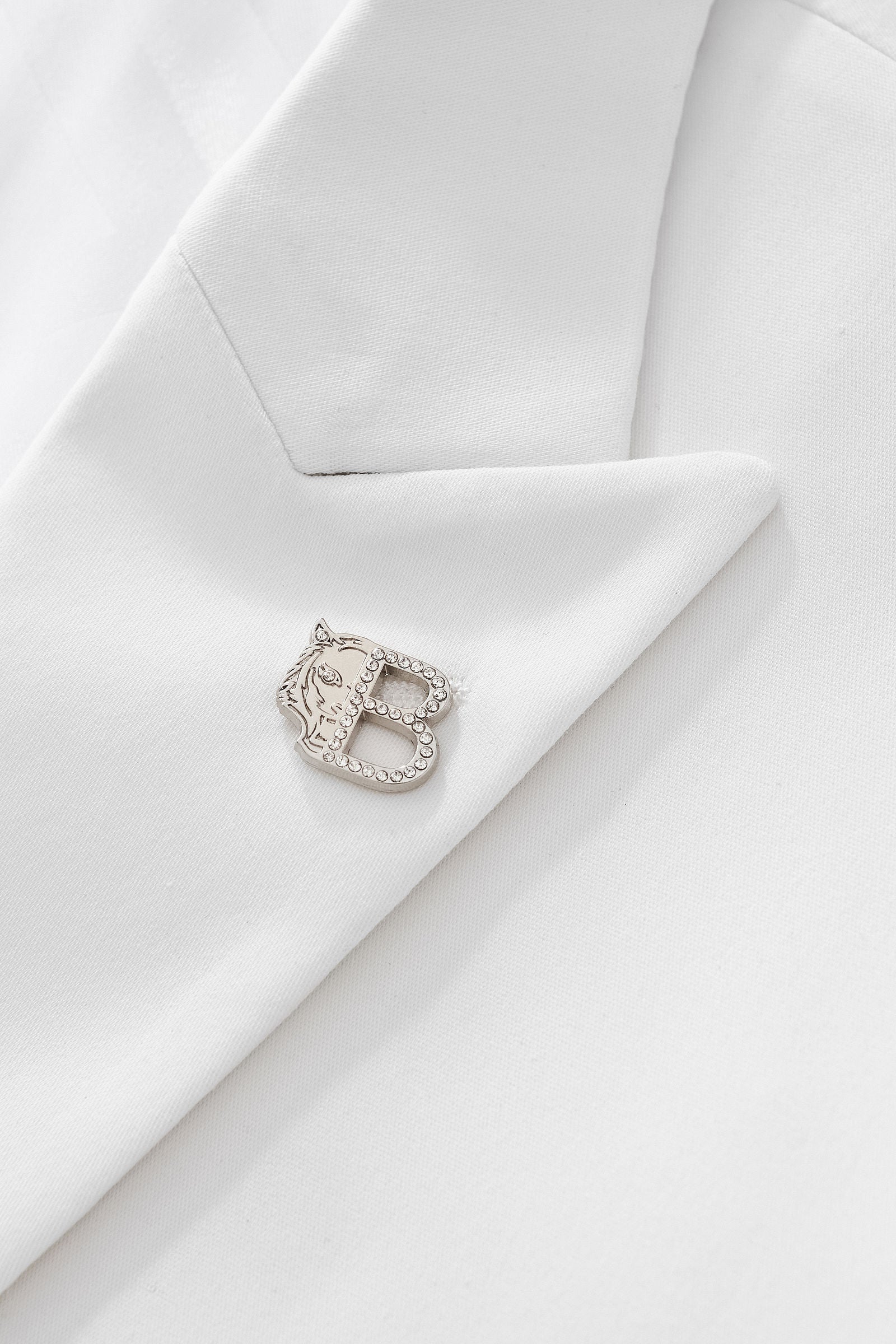 ESSENCE SIGNATURE SUIT WHITE