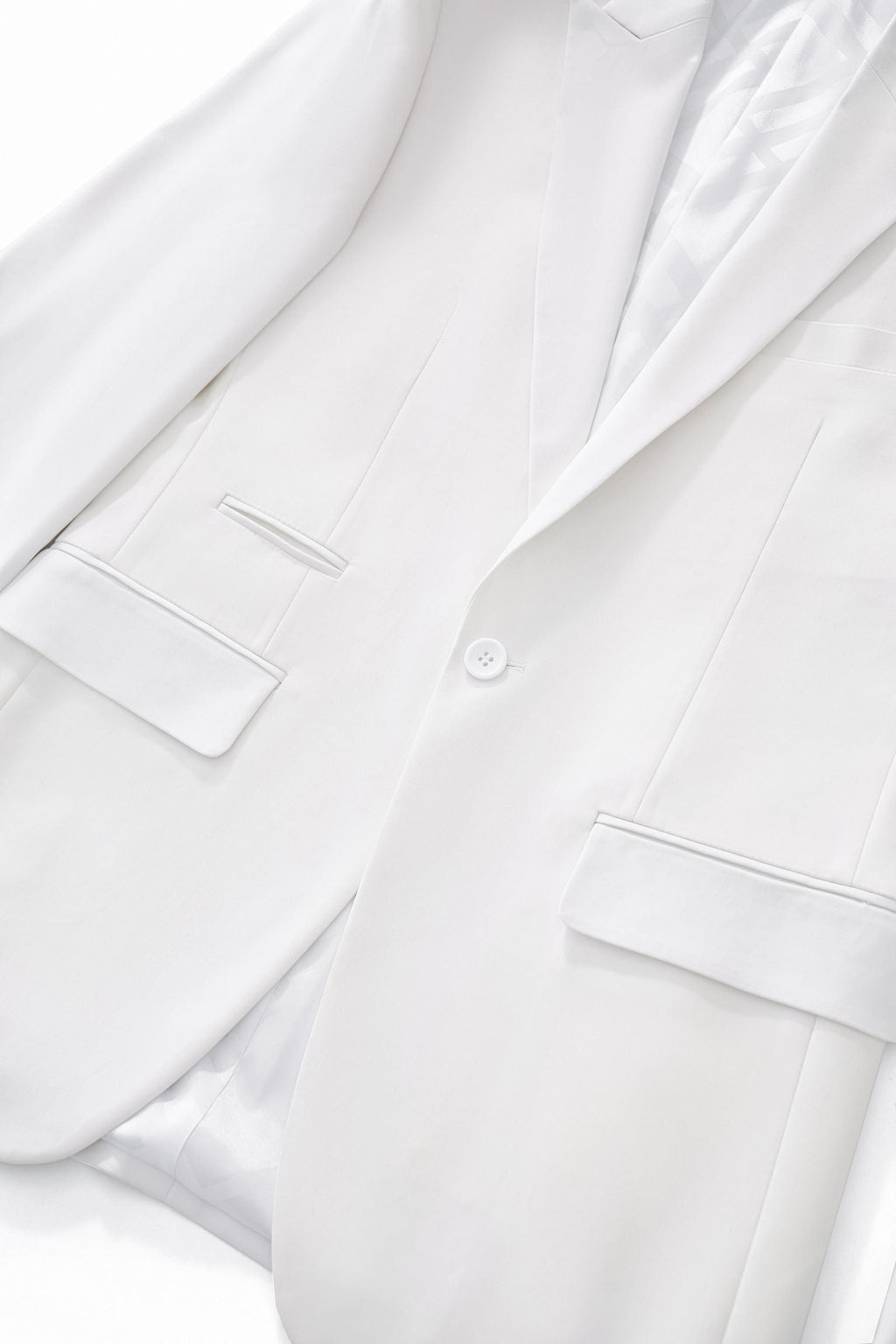 ESSENCE SIGNATURE SUIT WHITE
