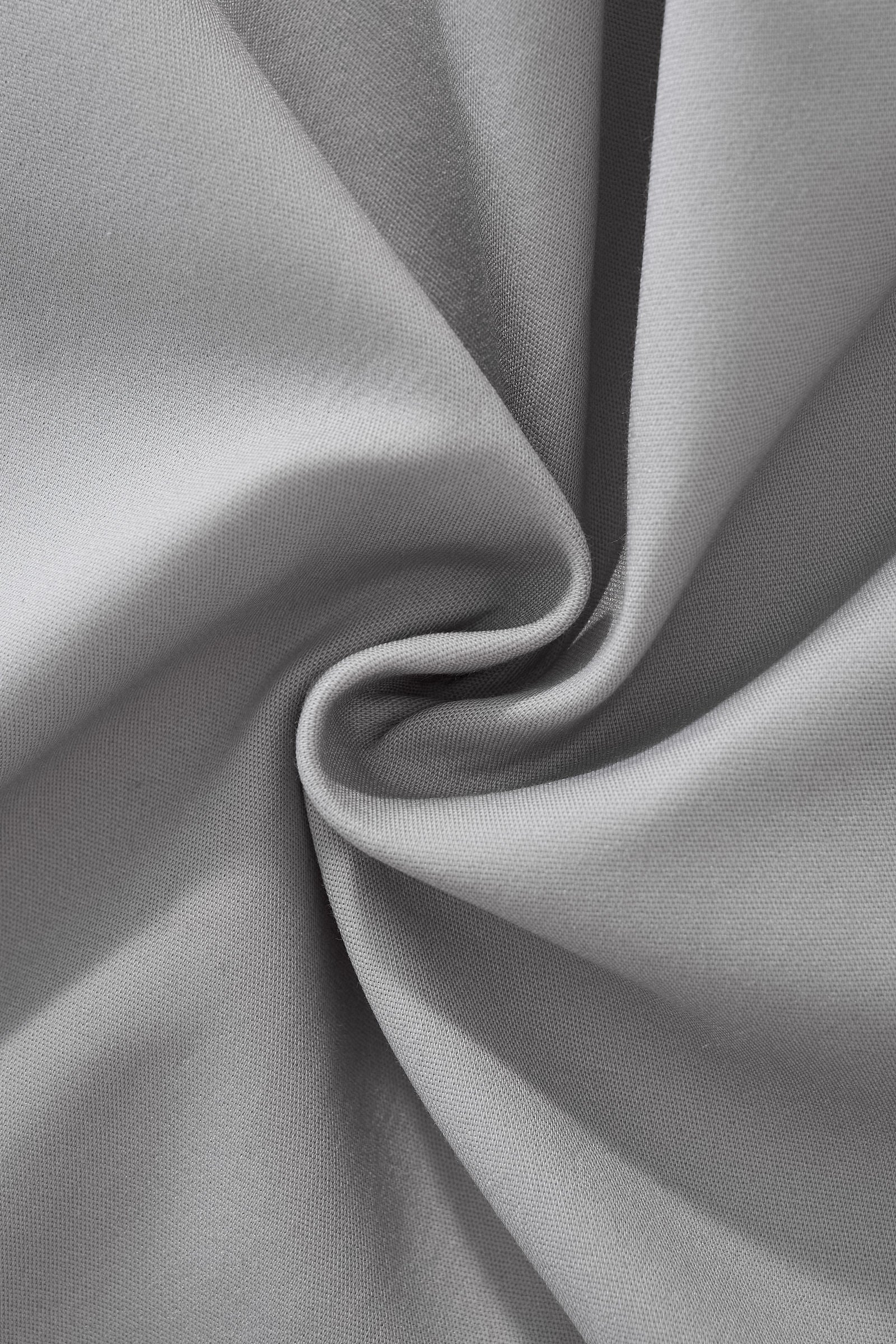 ESSENCE SIGNATURE VEST SILVER