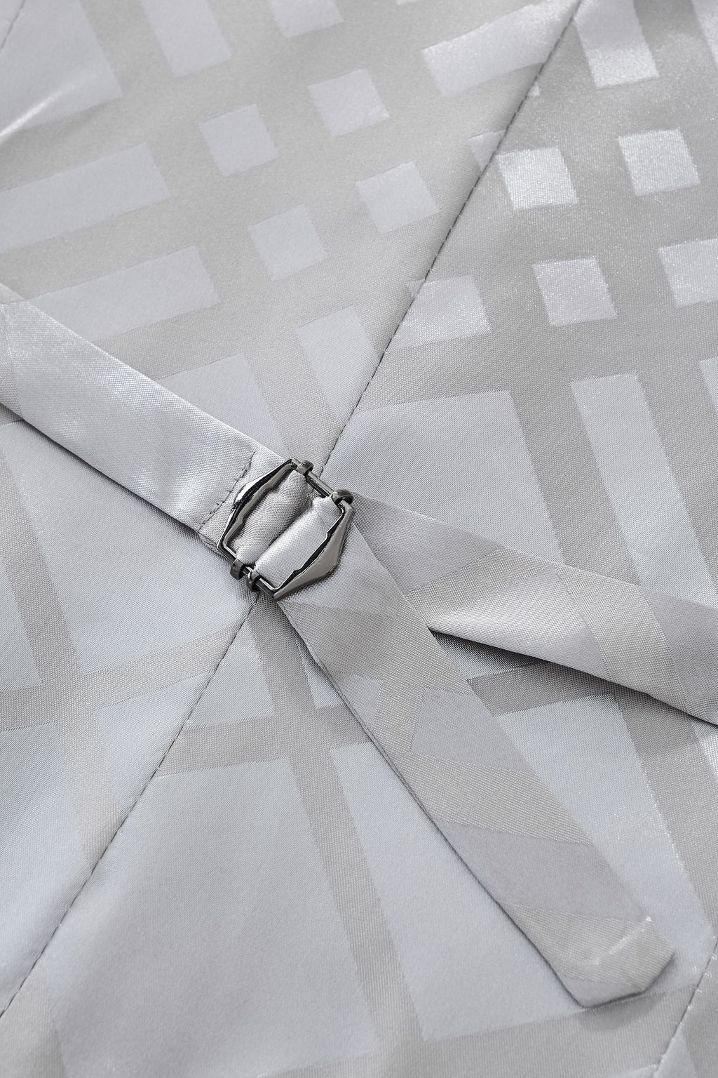 ESSENCE SIGNATURE VEST SILVER