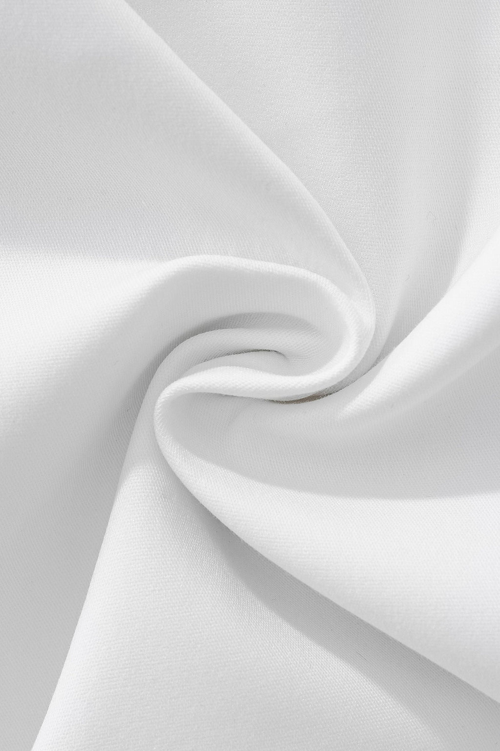ESSENCE SIGNATURE VEST WHITE