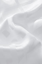 ESSENCE SIGNATURE VEST WHITE