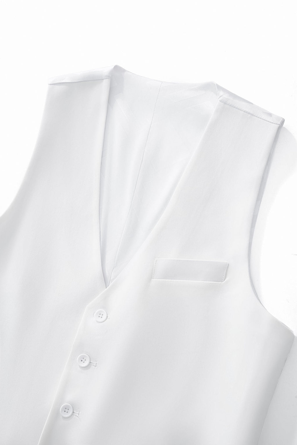 ESSENCE SIGNATURE VEST WHITE