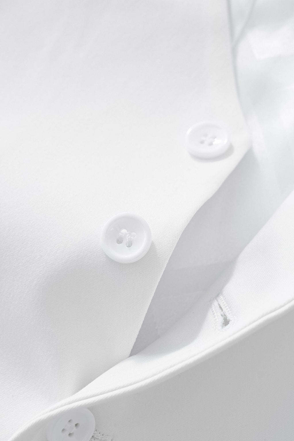 ESSENCE SIGNATURE VEST WHITE