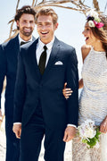 Traje de boda azul marino